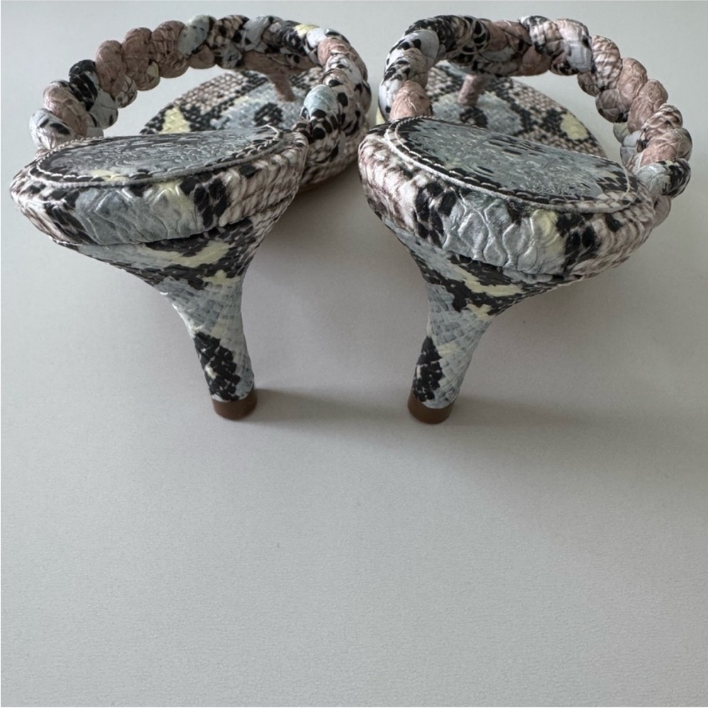 Snake Print Braided Sandals Vince Camuto Size 7 - Picture 3 of 10
